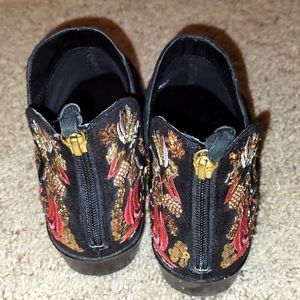 Kenneth Cole Reaction Beaded Black Ankle Booties size 7 1/2